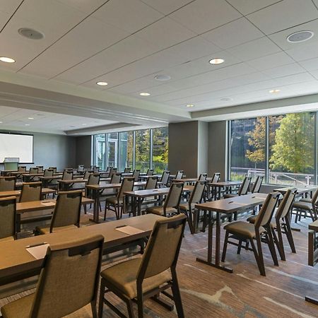The Westin At The Woodlands Hotel Exterior photo