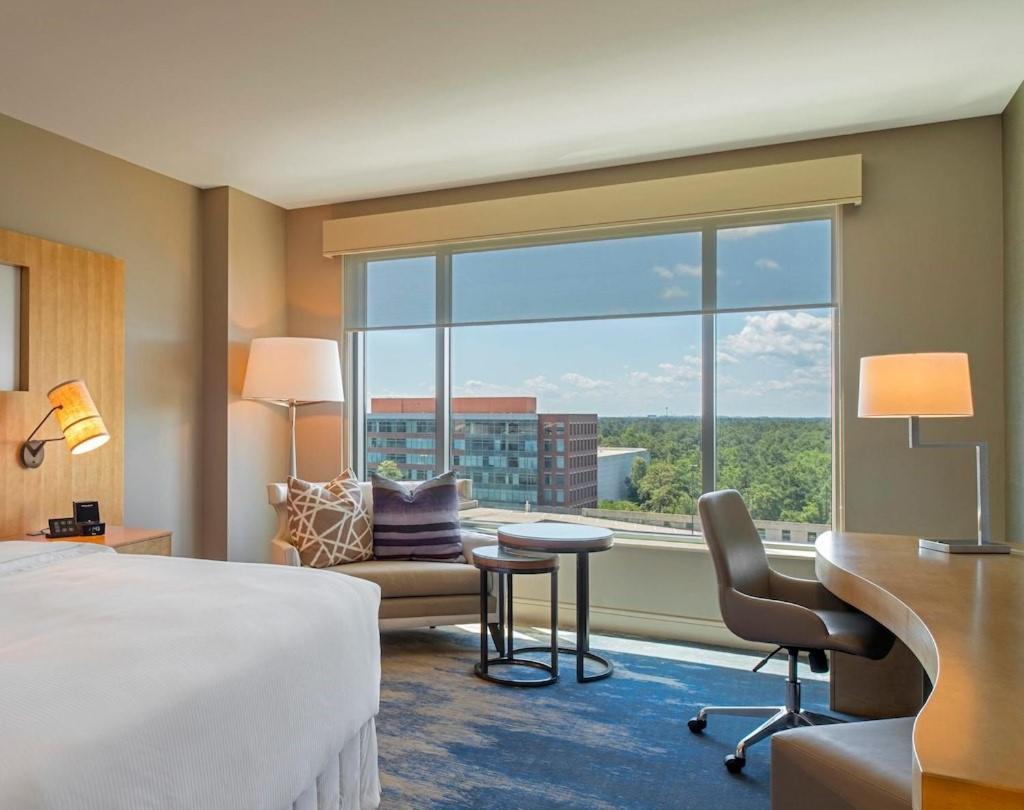 The Westin At The Woodlands Hotel Exterior photo