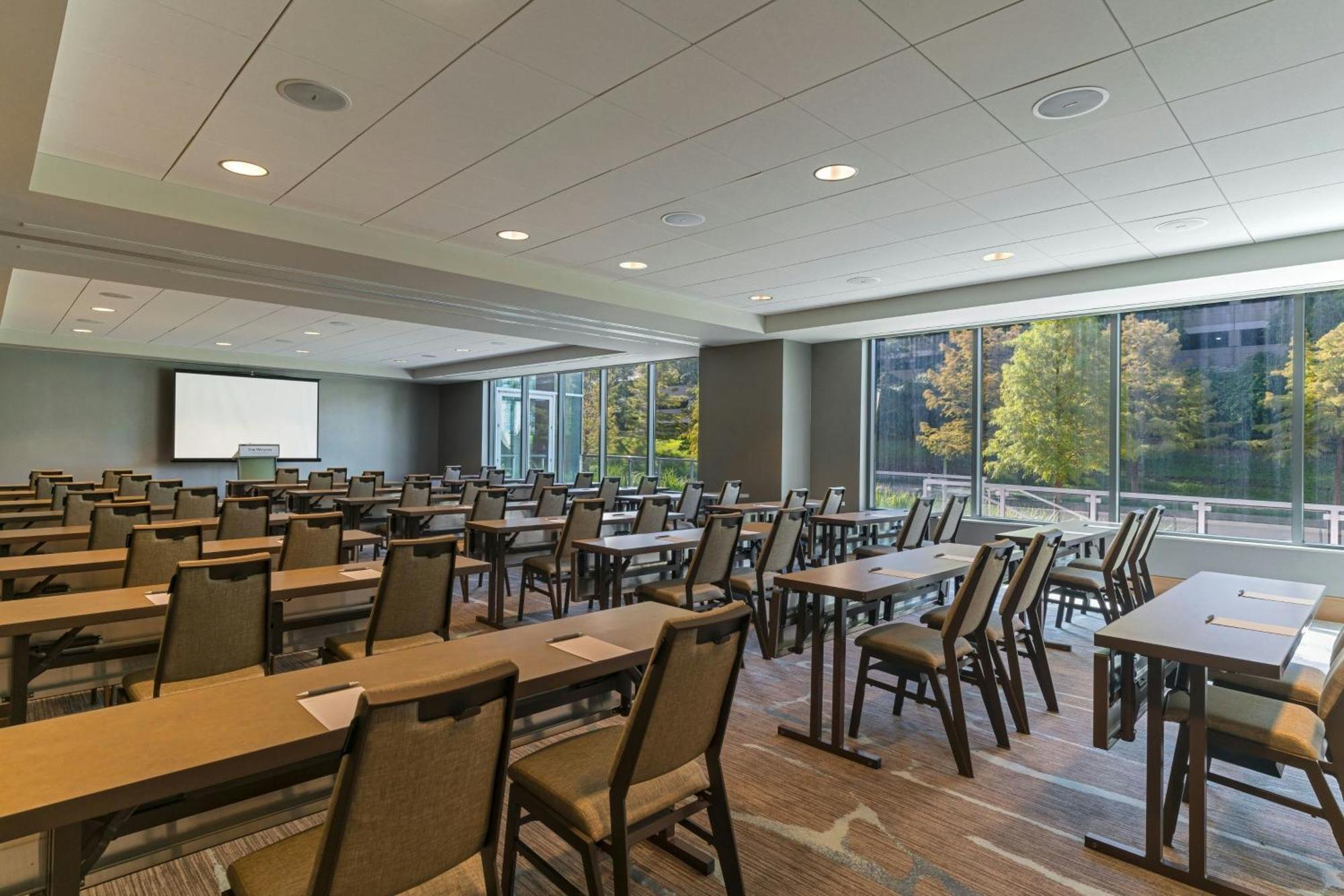 The Westin At The Woodlands Hotel Exterior photo